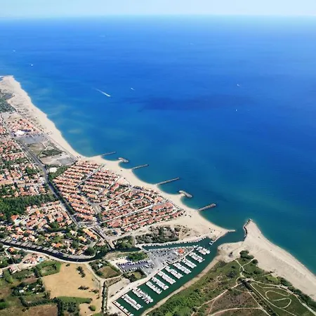 Proche De La דירה *